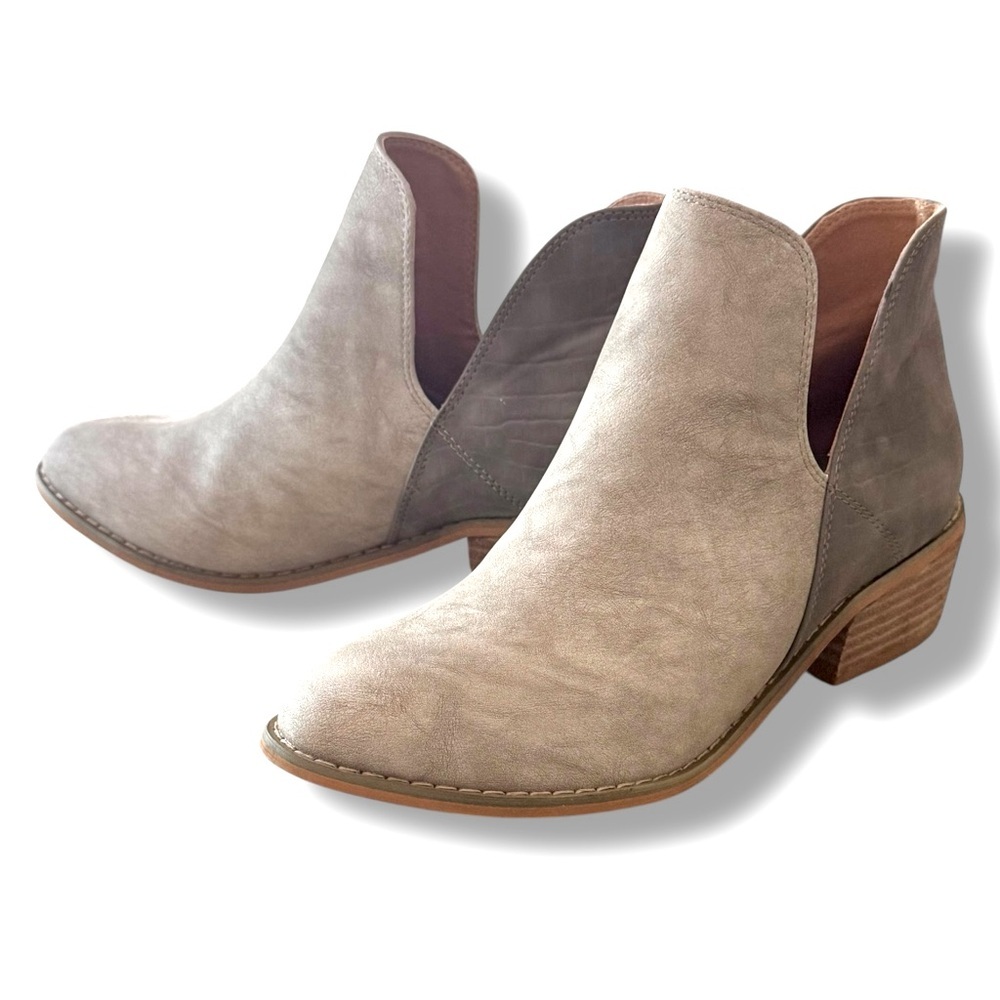 NWOT Boutique by Corky’s Size 8 Wayland 2-Tone Gray Slip-on Booties - Picture 4 of 9
